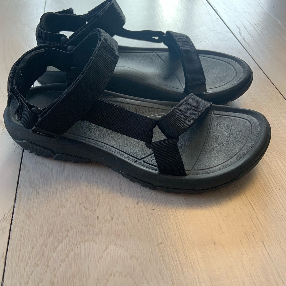 TEVA hurricane sandals